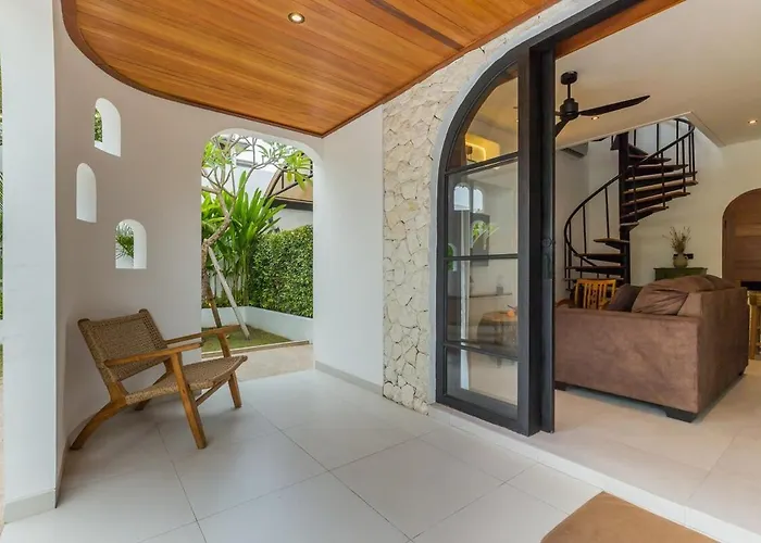 Luna 4br Dual Living, Pool & Bbq Villa