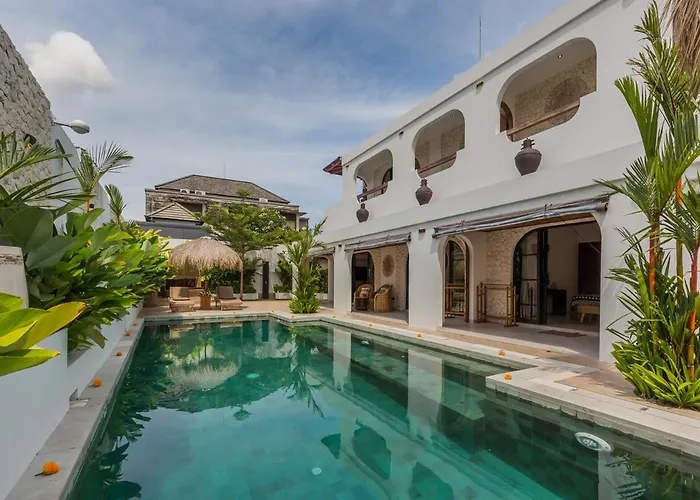Villa Luna 4br Dual Living, Pool & Bbq *