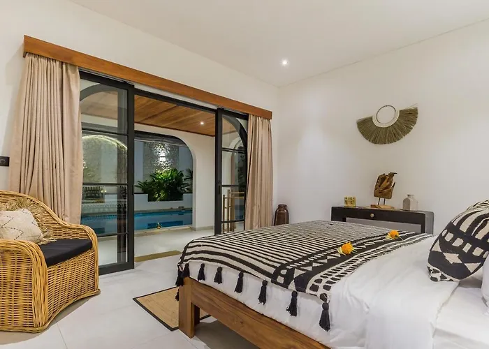 Luna 4br Dual Living, Pool & Bbq