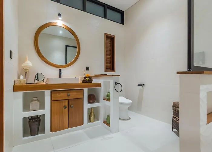 Luna 4br Dual Living, Pool & Bbq Seminyak