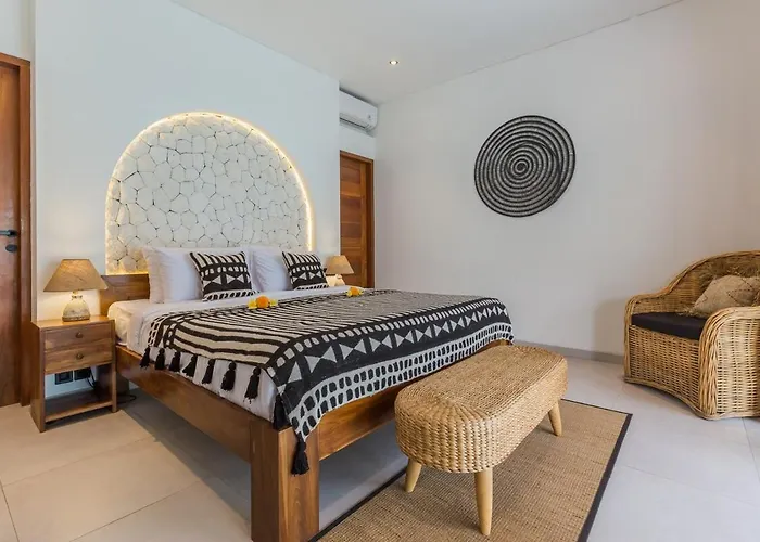 Luna 4br Dual Living, Pool & Bbq Villa *