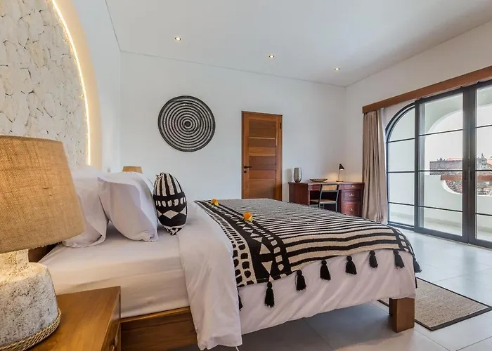 Villa Luna 4br Dual Living, Pool & Bbq