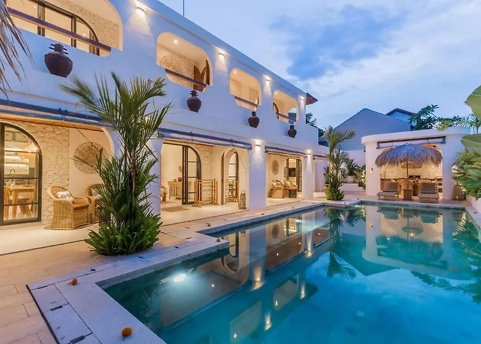 Luna 4br Dual Living, Pool & Bbq Villa *