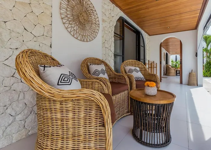 Luna 4br Dual Living, Pool & Bbq
