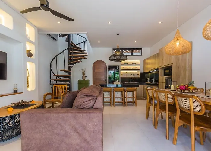 Luna 4br Dual Living, Pool & Bbq Villa *